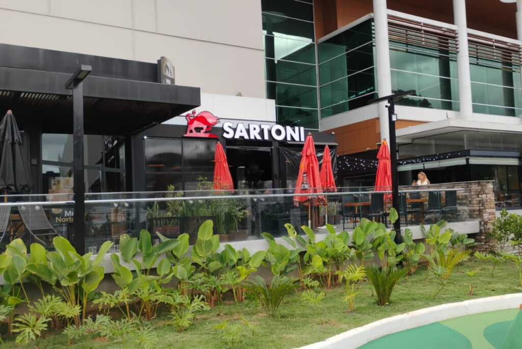 Como escolher o letreiro ideal para sua fachada comercial